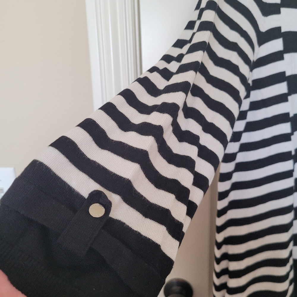 WHBM Sweater - Picture 3 of 4